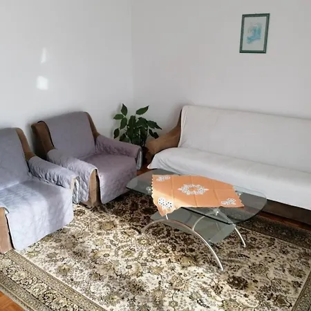 Ferienwohnung In Mit Garten Und Terrasse Und Meerblick Novi Vinodolski