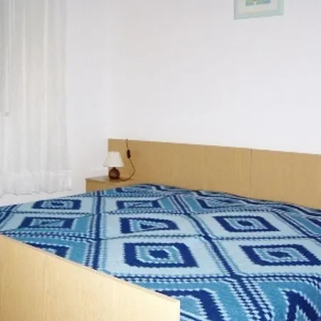 Ferienwohnung In Mit Garten Und Terrasse Und Meerblick * Novi Vinodolski